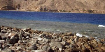 ما هو بحر القلزم